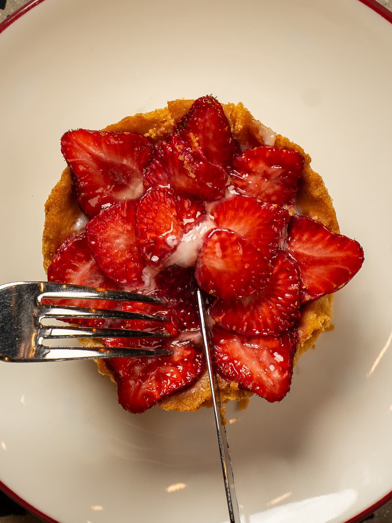 Çilekli Tart Yakın